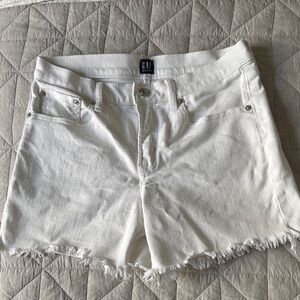 GAP Women's Frayed Hem White Jean Shorts